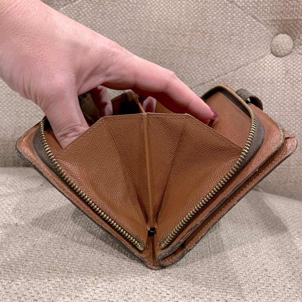 Louis Vuitton Brown Monogram Wallet - Picture 8 of 16